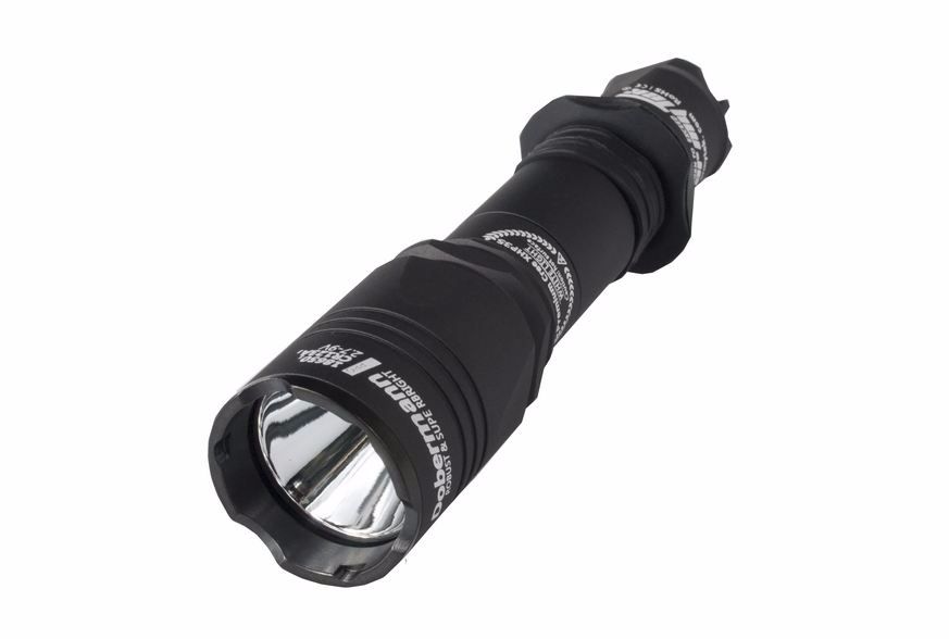 Фонарь Armytek Dobermann Pro XHP35 HI